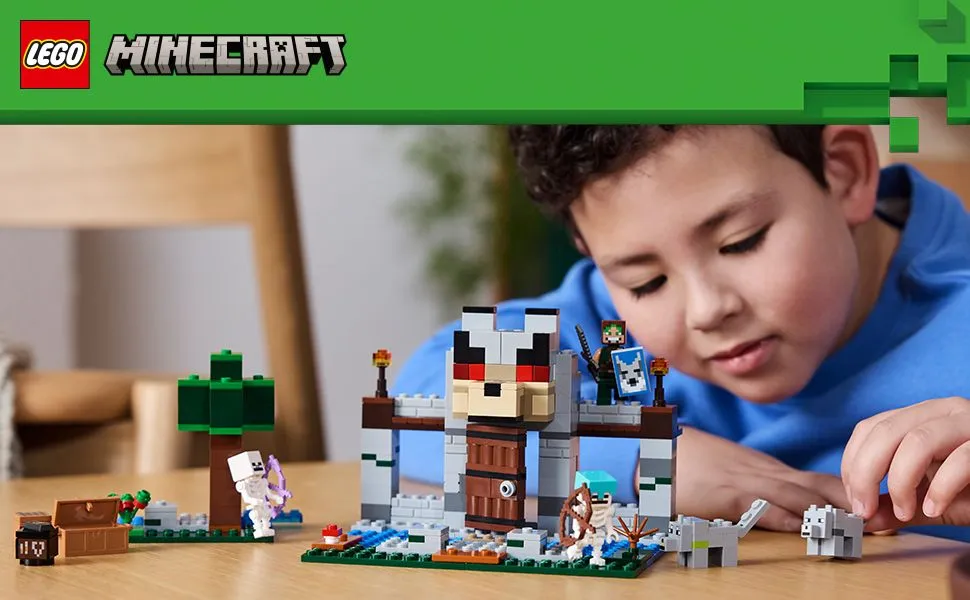 LEGO Minecraft Fortress Build 21261