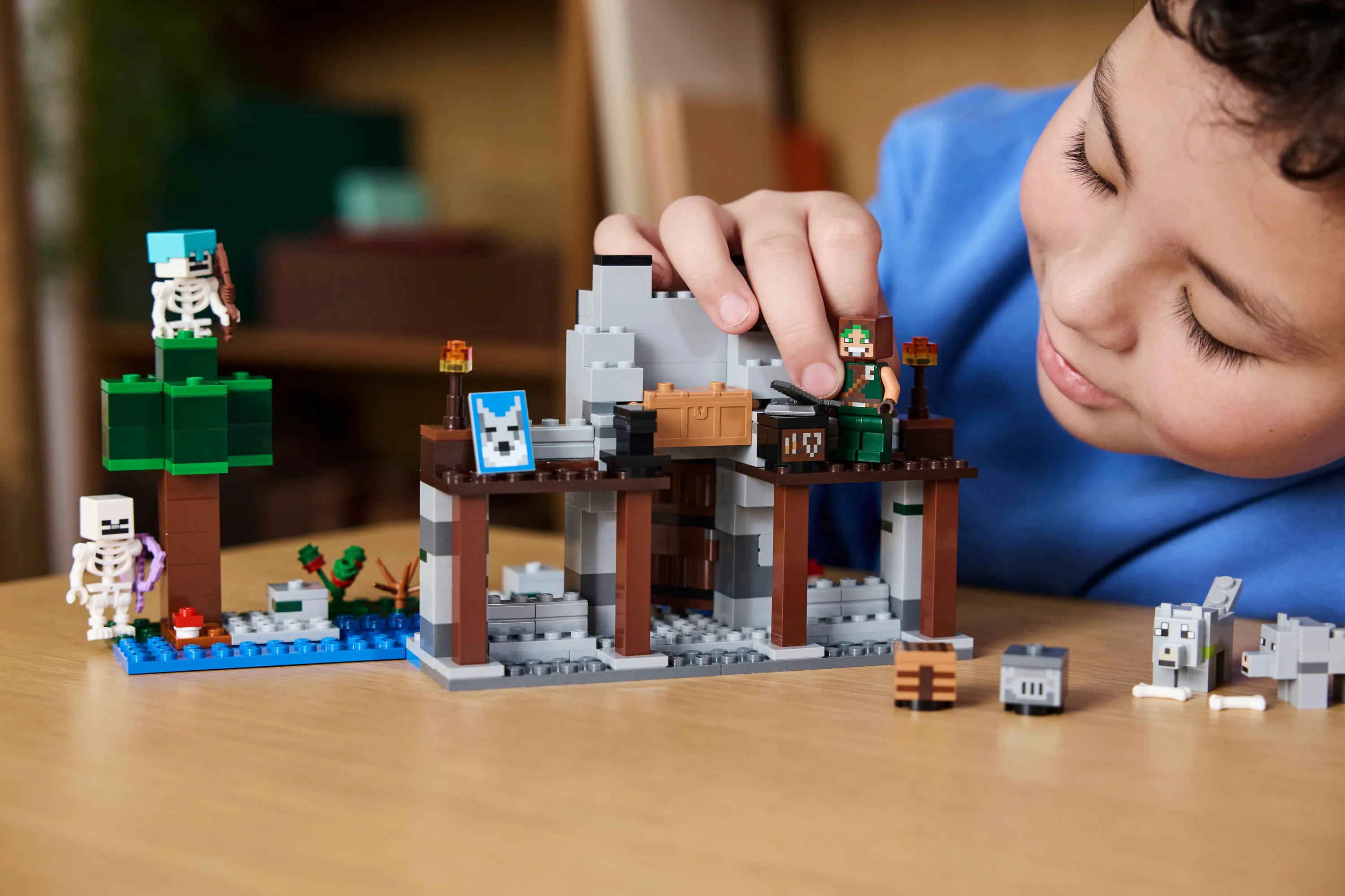 LEGO Minecraft Fortress Build 21261