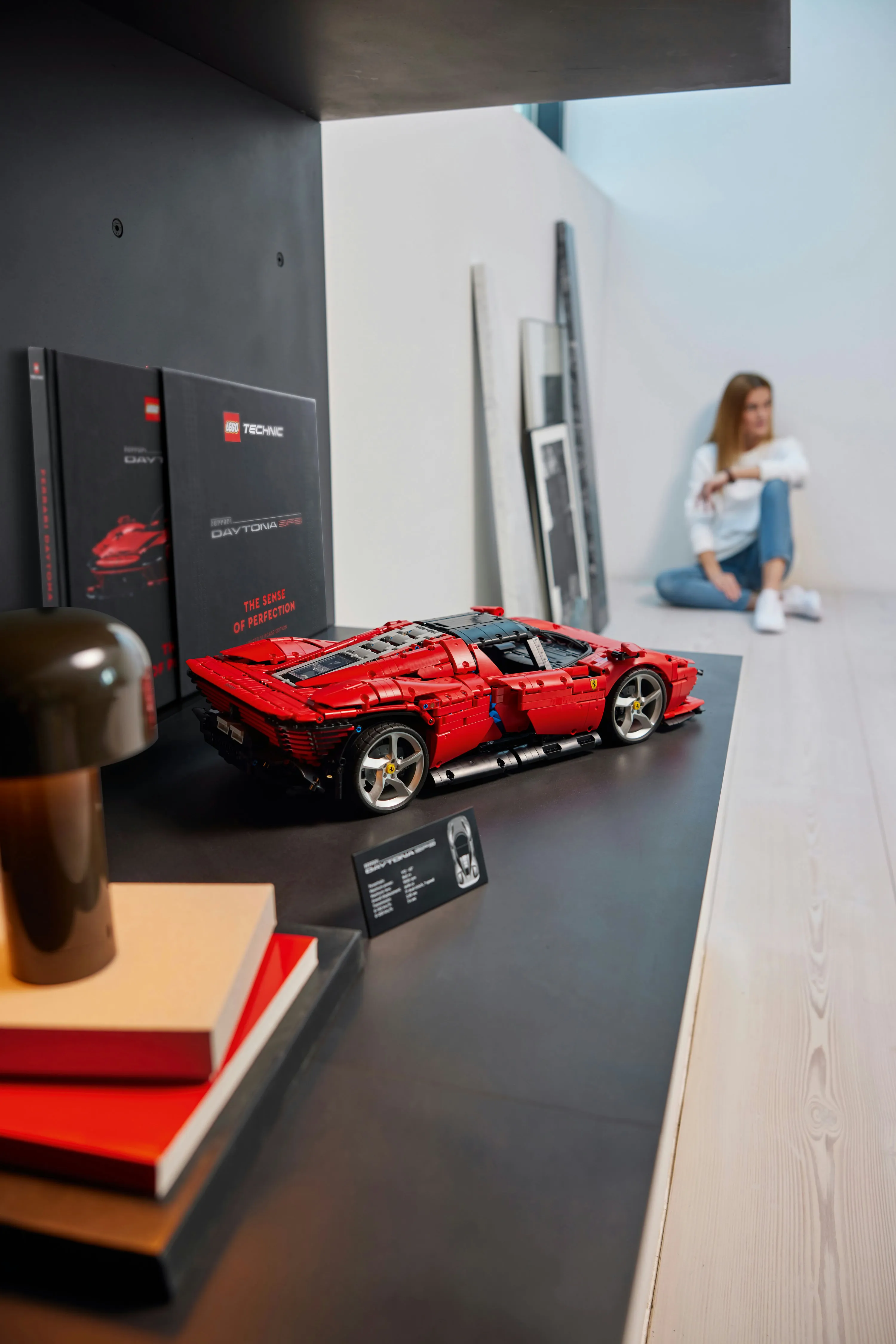 LEGO Technic Ferrari Daytona SP3 42143