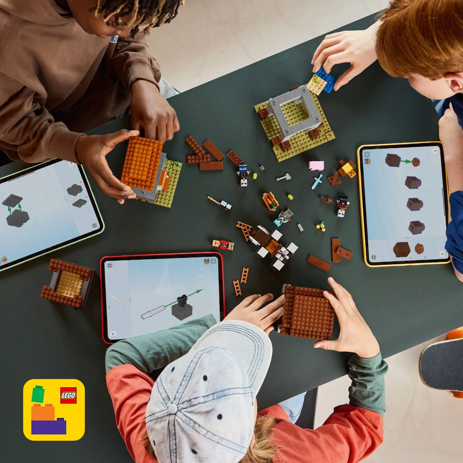 LEGO Minecraft Ravager F&ouml;rsvarsutpost och Purifier Savannmonster 21278