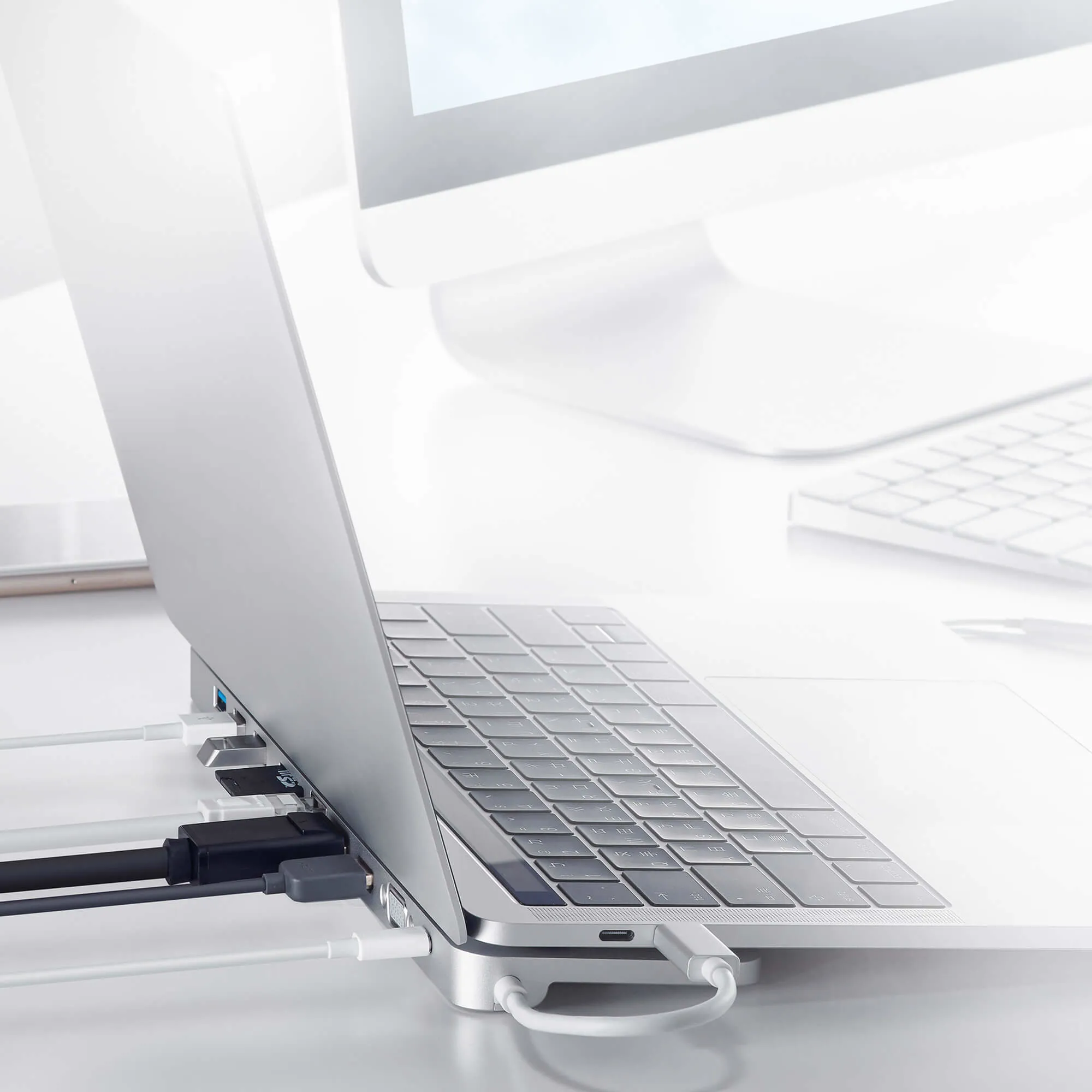 ATEN USB-C Multiport Dock with Power Pass-Through