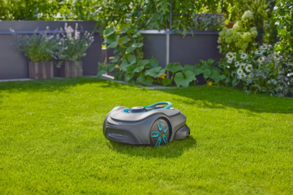 Gardena smart SILENO free 1500 m&sup2; -rajalangaton robottiruohonleikkuri