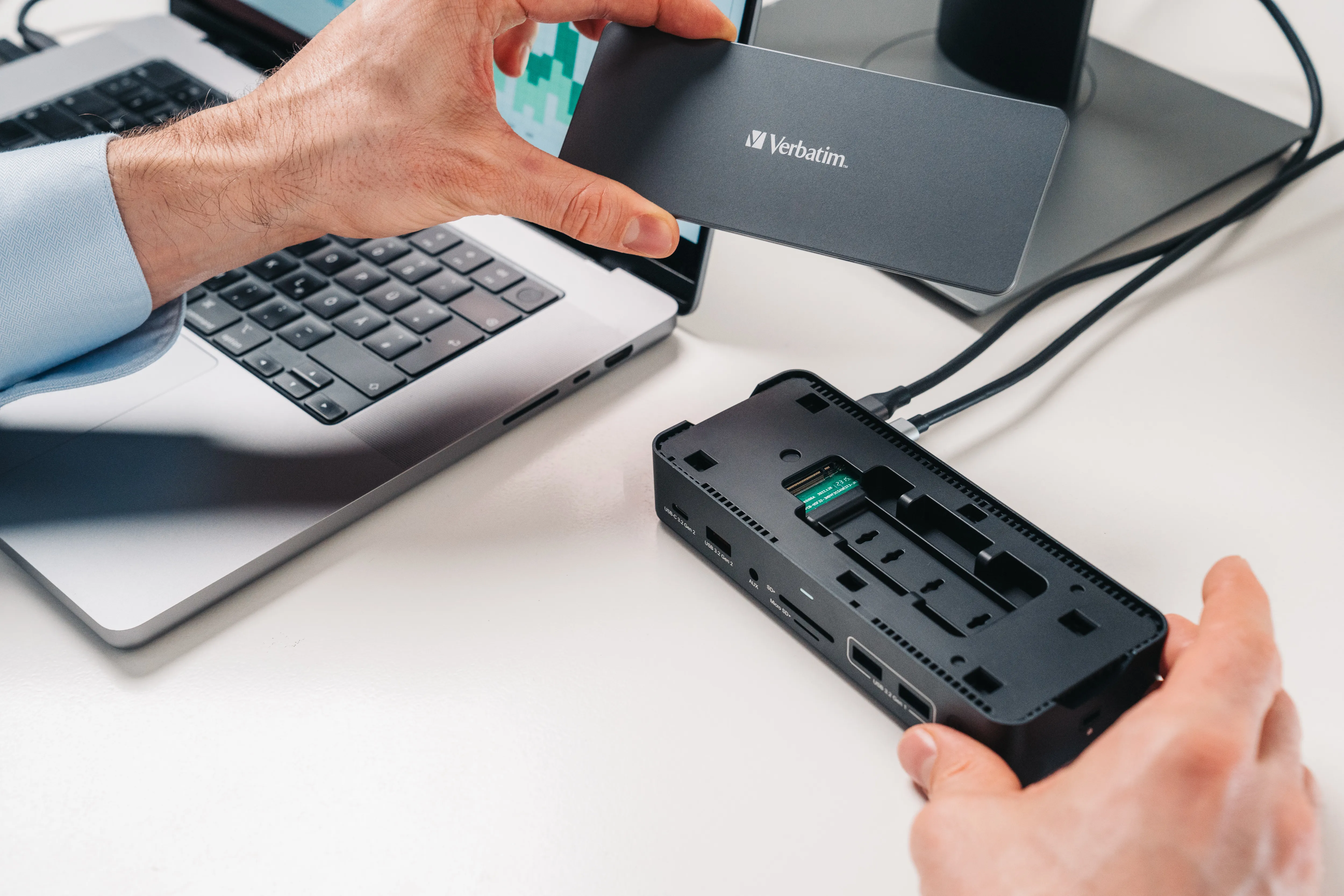 USB-C Pro Docking Station 15 Port w/SSD slot CDS-15S
