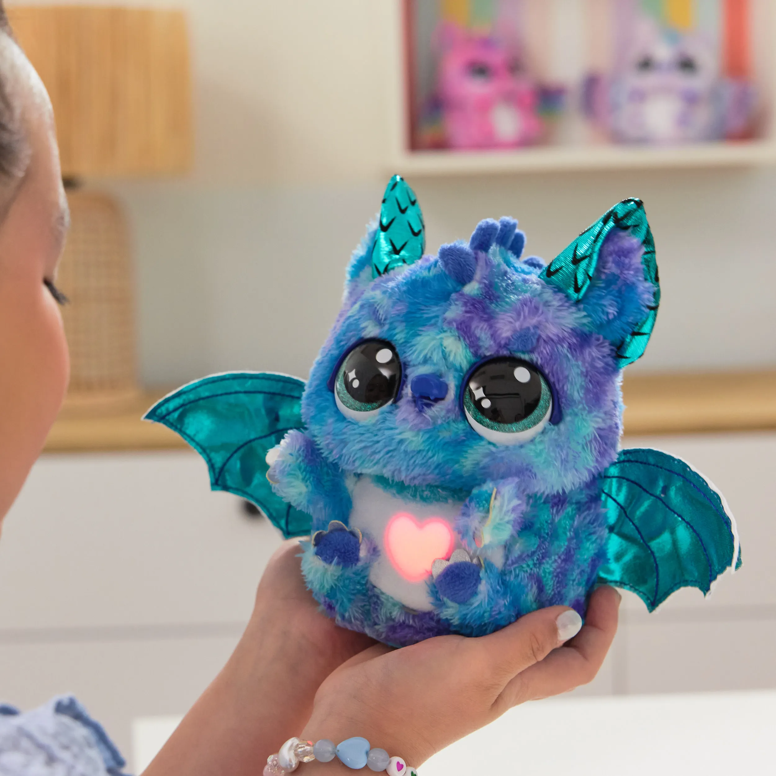 Spin Master Hatchimals Big Egg - Secret Hatch Draggle