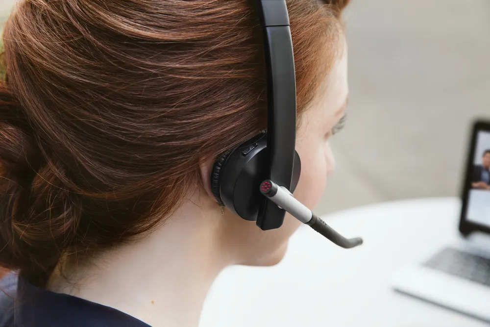 Logitech Mono H820e -wireless headphone with mic Logitech Mono H820e -wireless headphone with mic