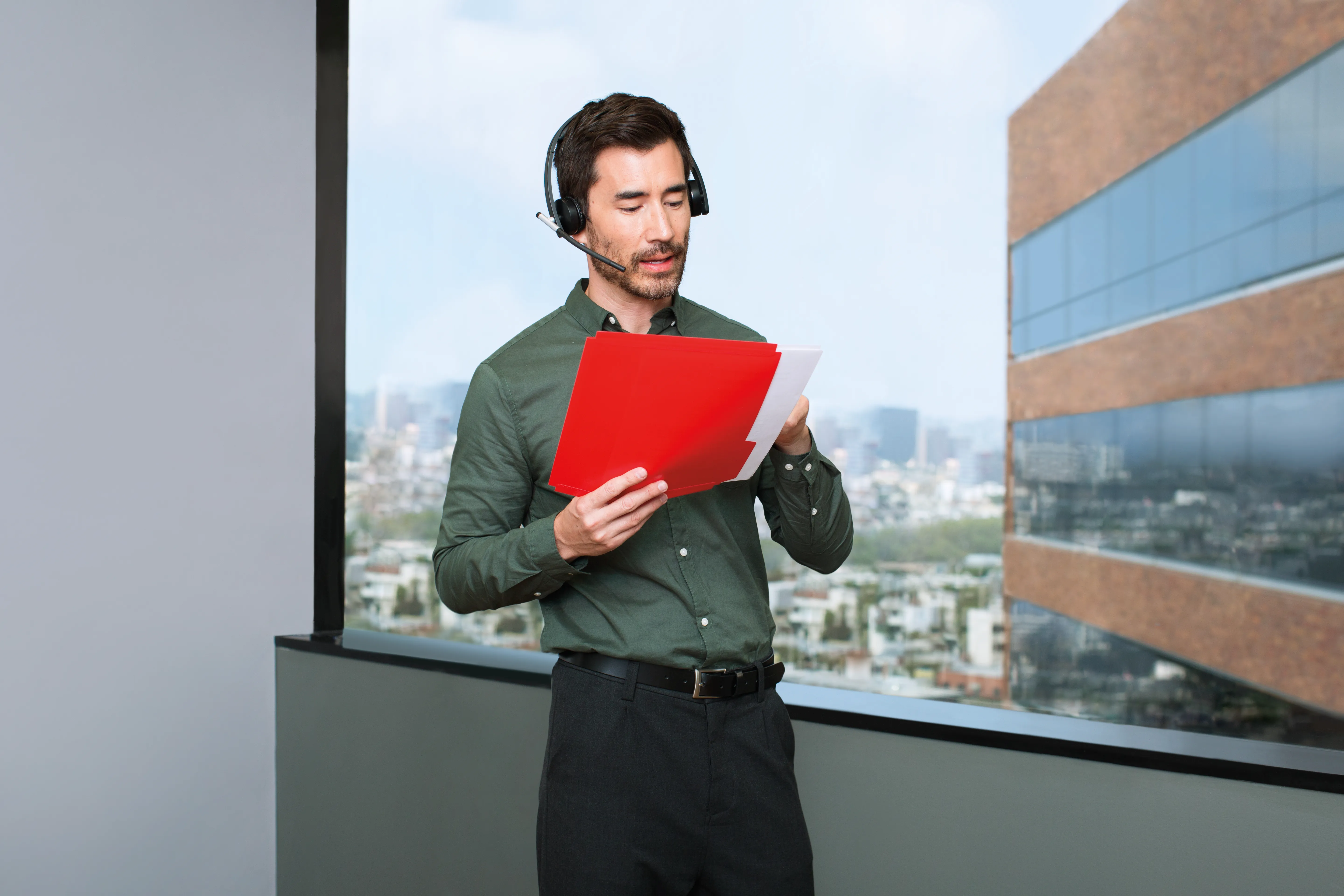 Logitech Mono H820e -wireless headphone with mic Logitech Mono H820e -wireless headphone with mic