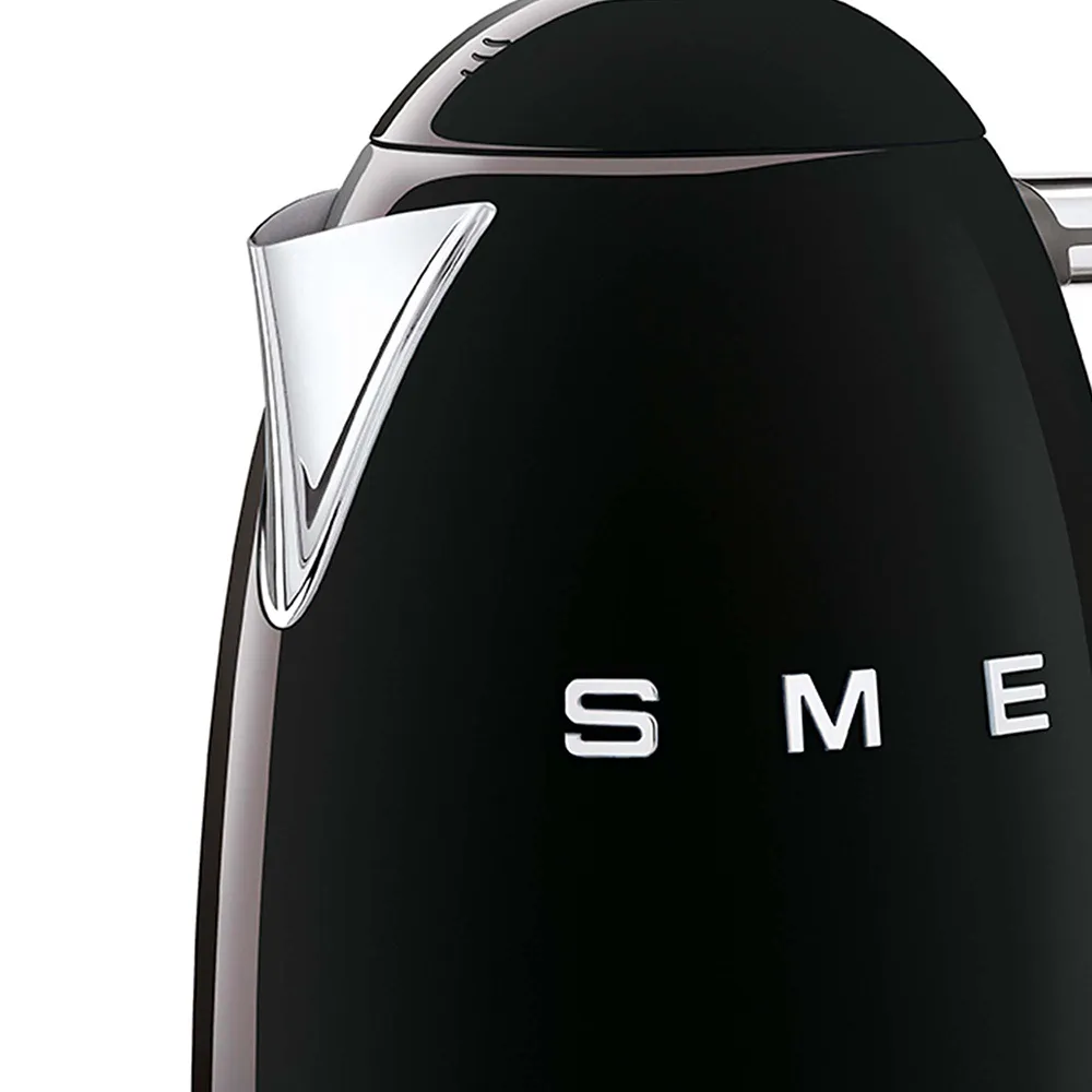 Smeg KLF03BLEU -vedenkeitin, musta, 1.7L