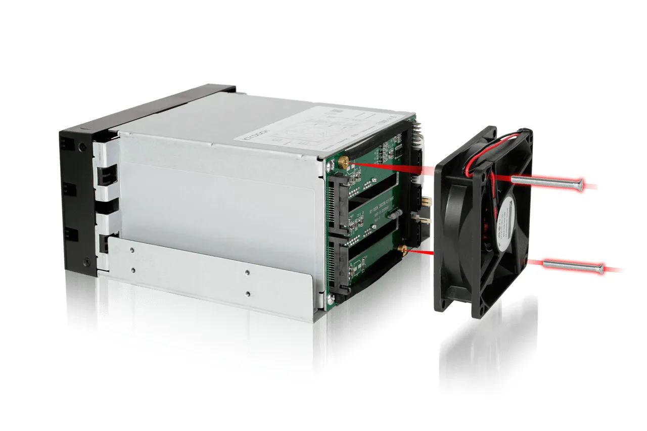 ICY DOCK 3x 2.5"/3.5" SATA in 2x 5.25" bay backplane cage 80mm fan met