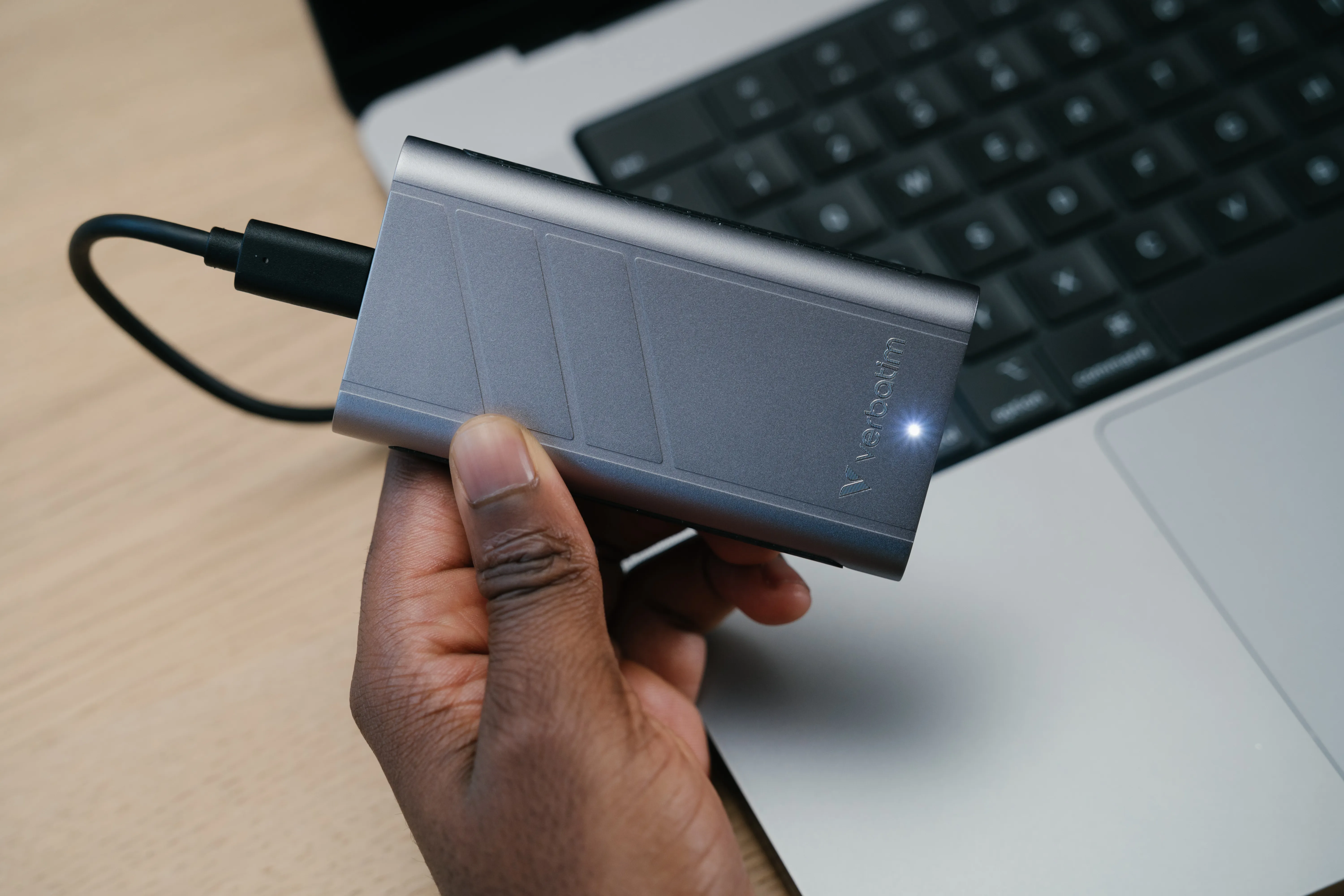Verbatim TurboMetal SSD USB4 2TB 2 TB USB-C - extern SSD, Silver