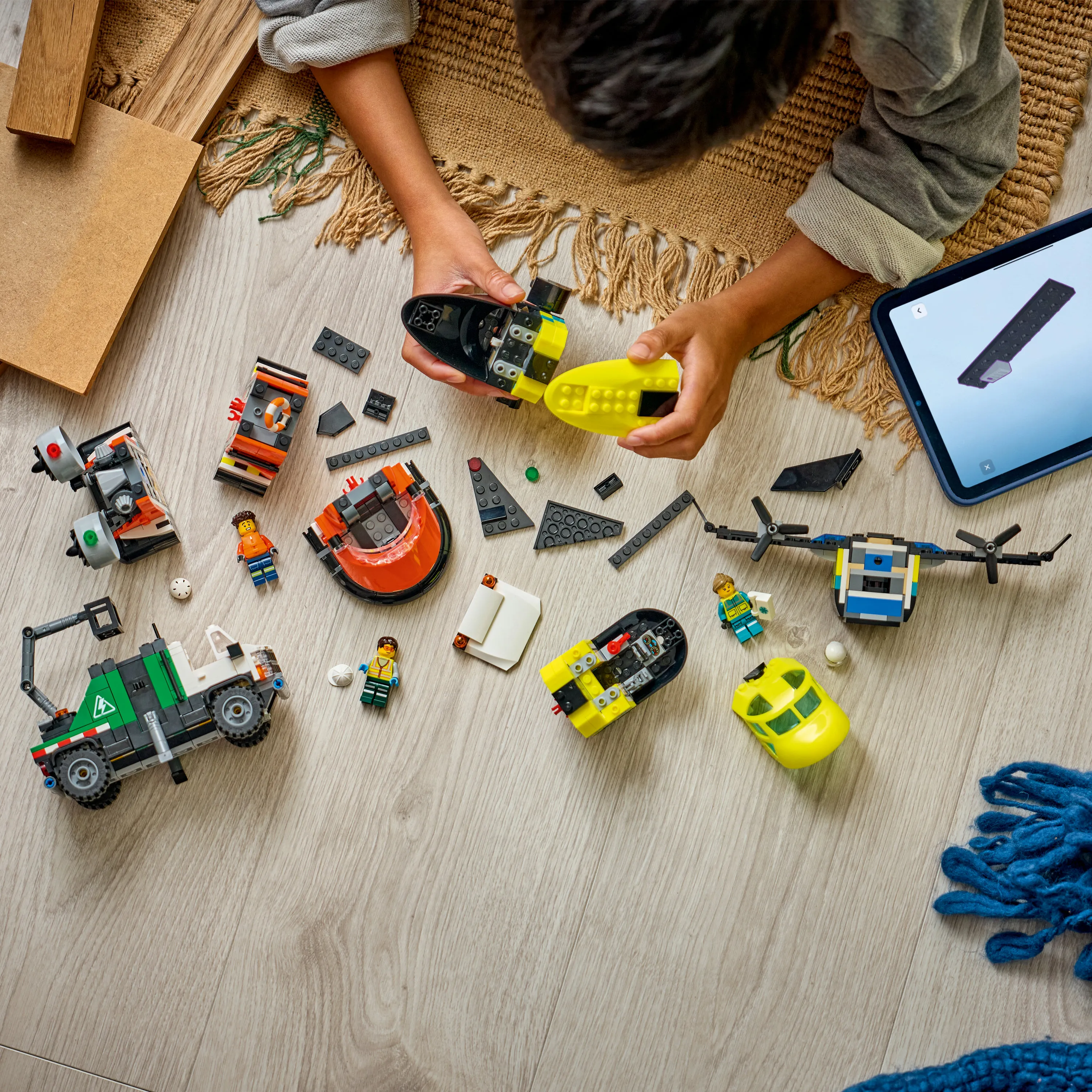 LEGO City Airplane, Maintenance Truck and Hovercraft 60505