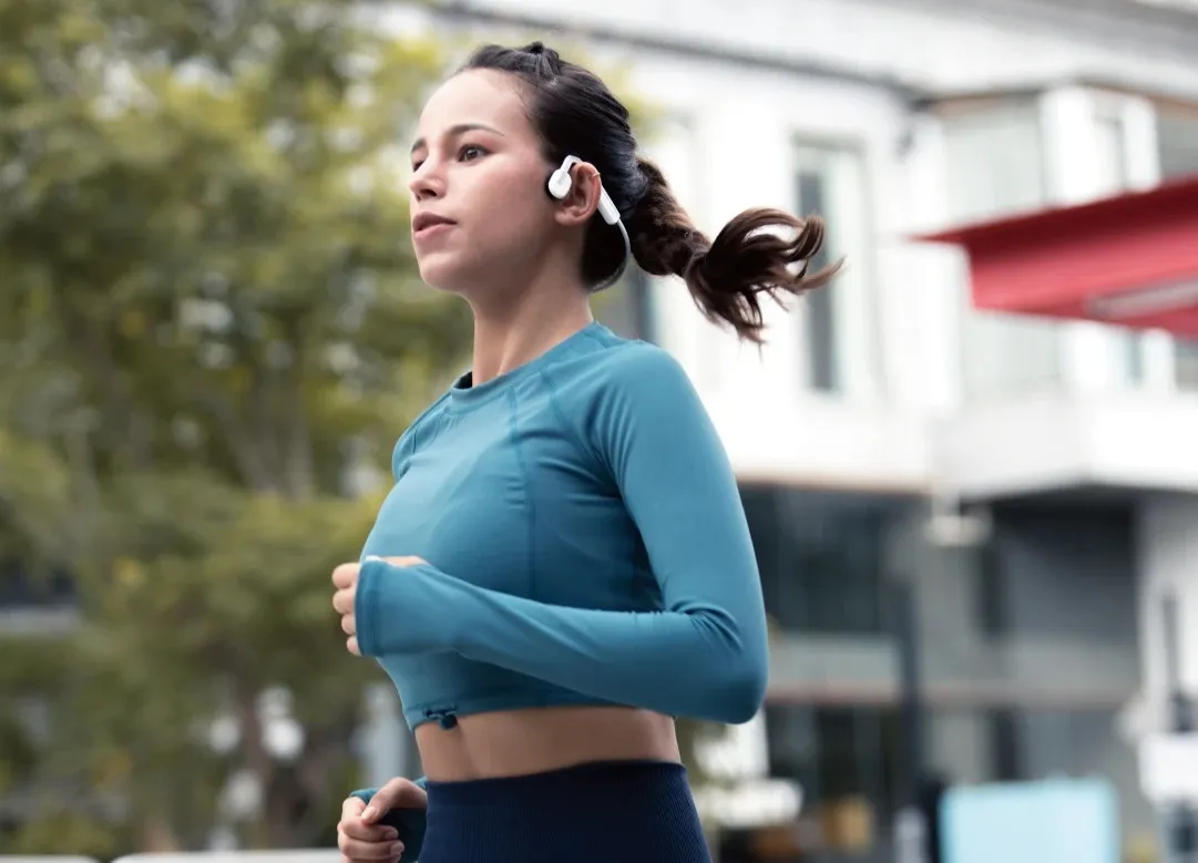 Shokz OpenMove - benledande hörlurar, Vit