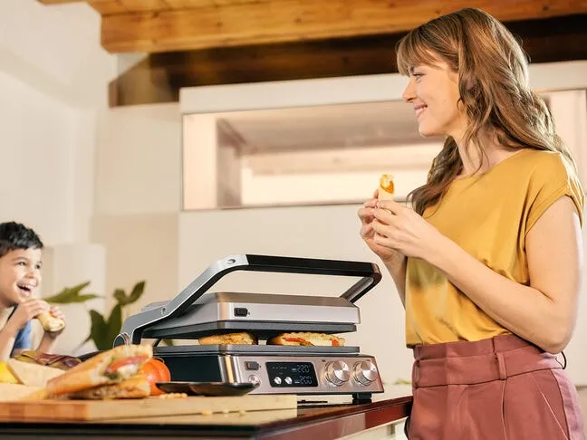 Braun MultiGrill 7 CG 7044 Contact Grill, 2000 W, Black/Stainless Steel