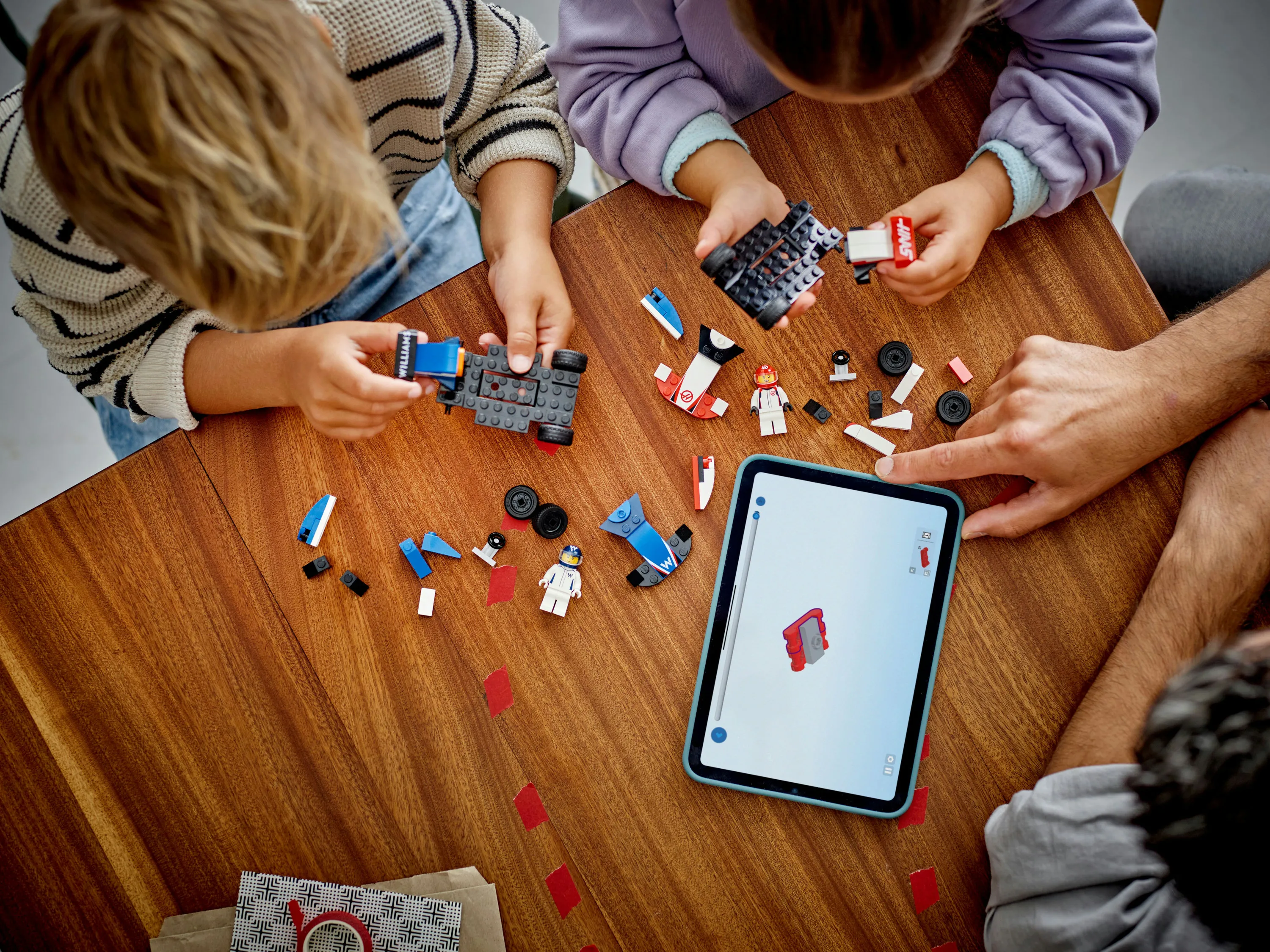 LEGO City F1-racerbilar Williams Racing och Haas F1 60464