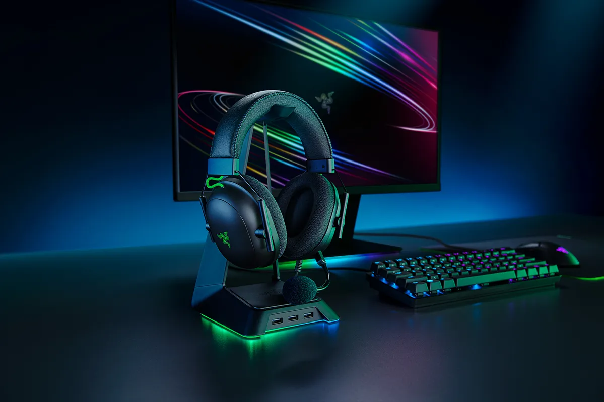 Razer Blackshark V2 + USB Mic Enhancer - spelh&ouml;rlurar, svart