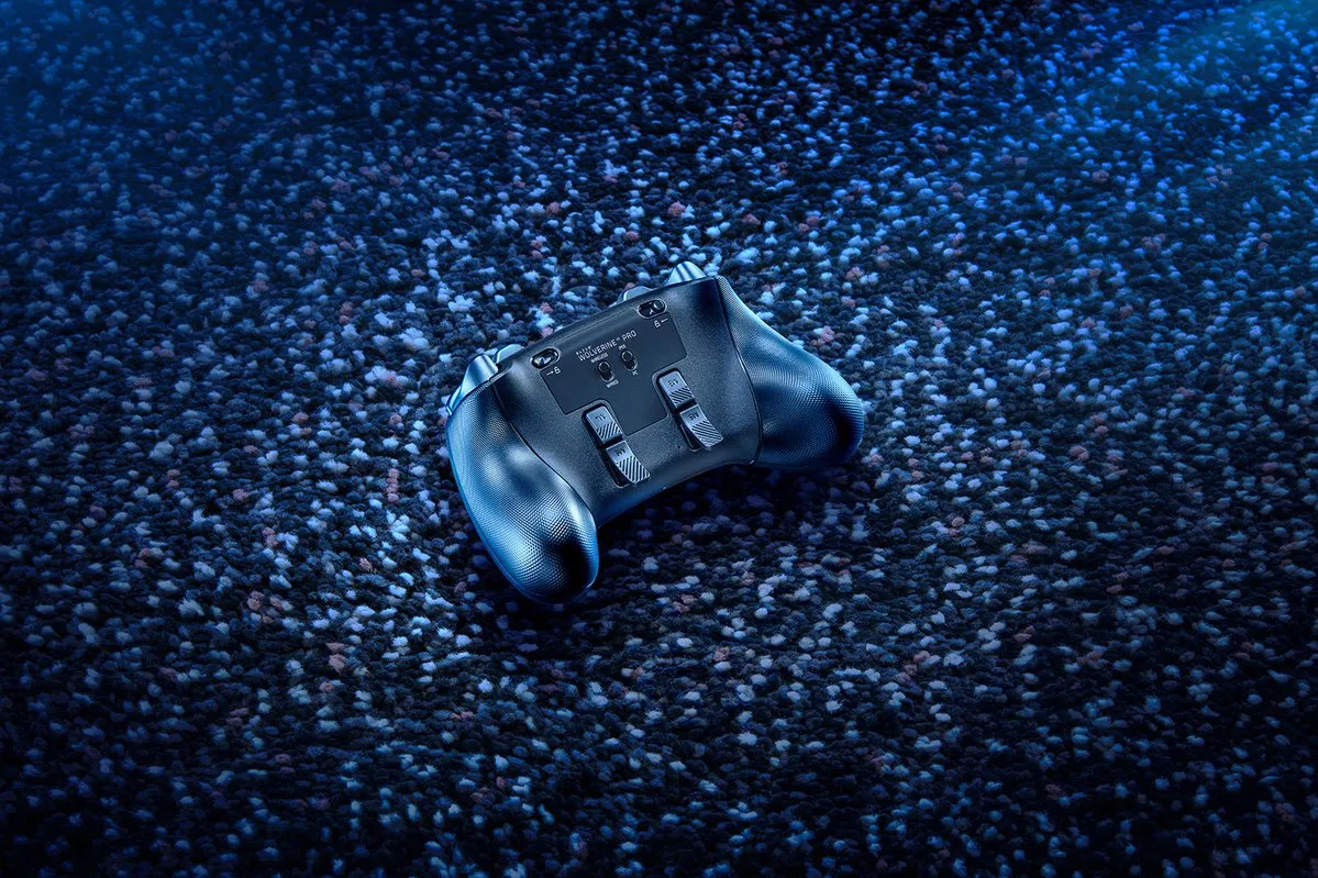 Razer Wolverine V2 Pro -peliohjain, musta, PS5