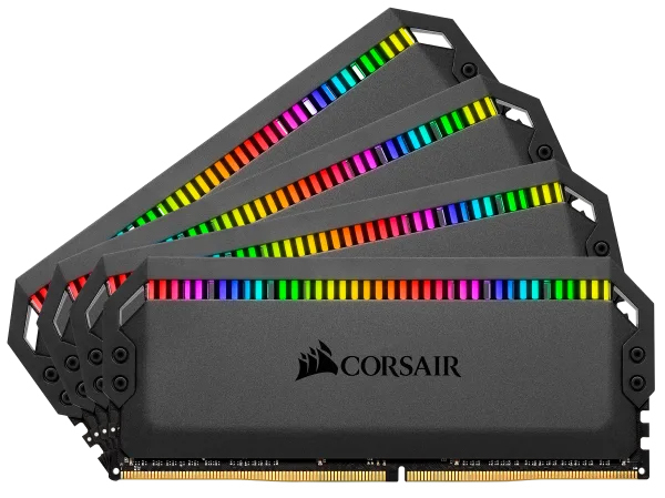 Corsair Dominator Platinum RGB 32 GB (4 x 8 GB) DDR4 3600 MHz, CL18 - minne, Svart