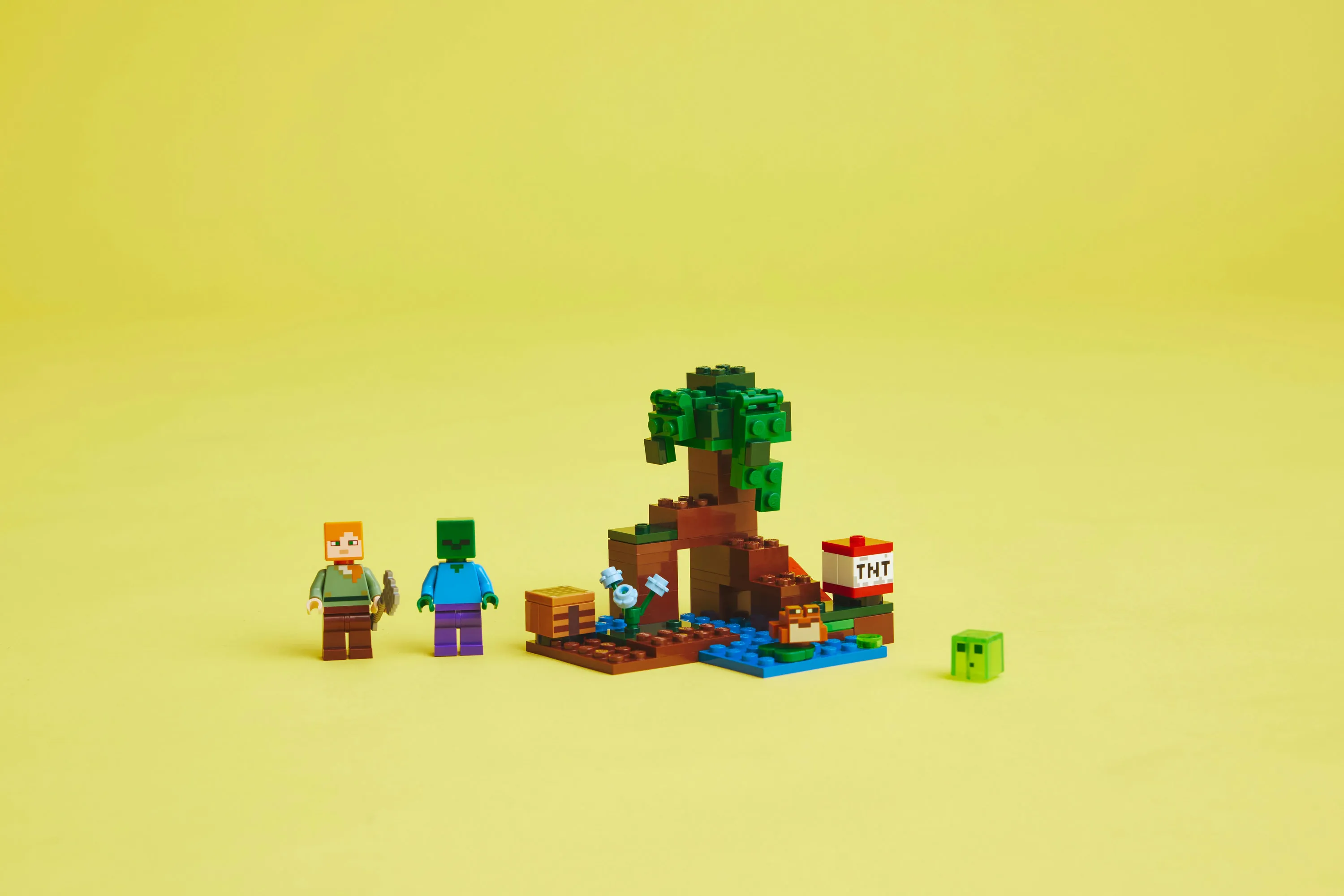 Lego Minecraft The Swamp Adventure Construction Toy 21240