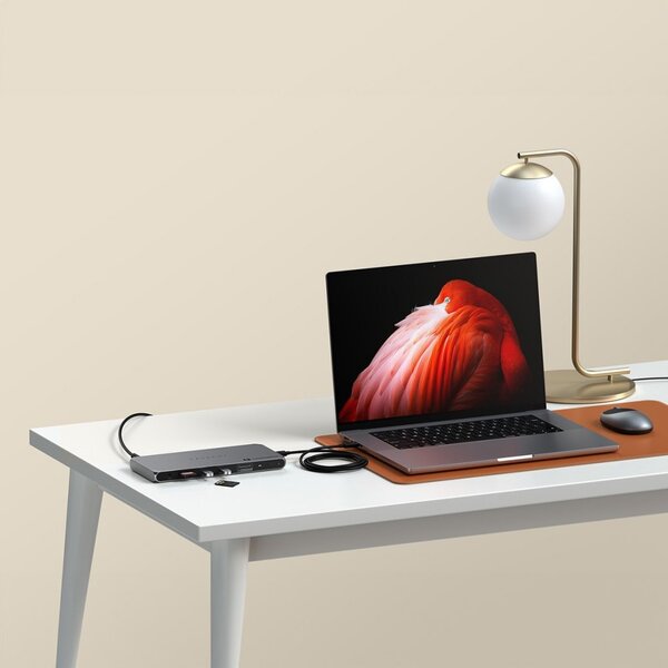 Satechi Thunderbolt 4 Multi-Display -telakointiasema