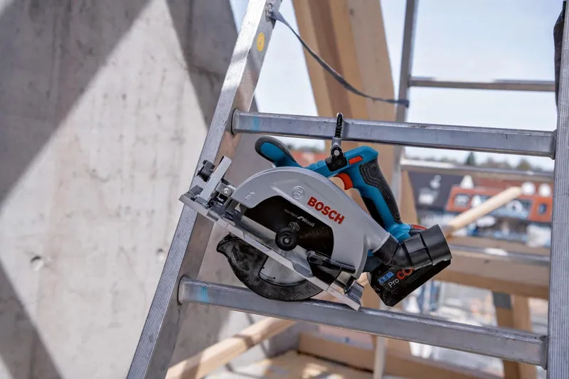 Bosch GKS 18V-57-2 L Professional - sladdl&ouml;s cirkels&aring;g