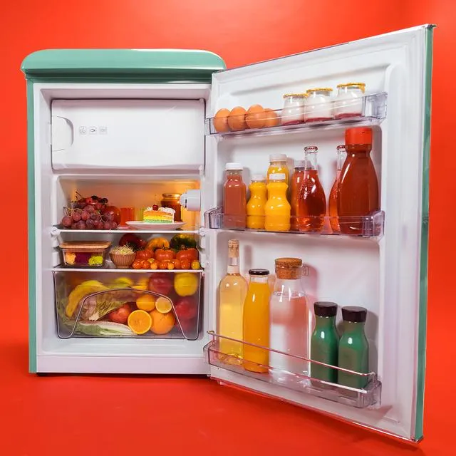 CECOTEC Bolero CoolMarket TT Origin 110 Frist&aring;ende kylsk&aring;p med frysfack, 110 liter, gr&ouml;n, klass E