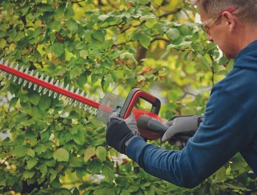 EINHELL GC-CH  ／40 Li Solo 18 V akkuk&auml;ytt&ouml;inen pensasleikkuri, musta/punainen, ilman akkua