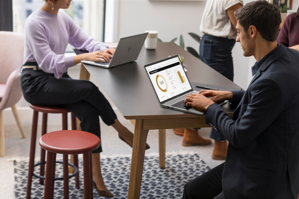 HP ProBook 650 G8 - Core i7 1165G7 / 2.8 GHz - Win 10 Pro 64-bit - 16 Gt RAM - 512 GB SSD SED, NVMe - 15.6&quot; IPS 1920 x 1080 (Full HD) @ 60 Hz - Iris Xe Graphics