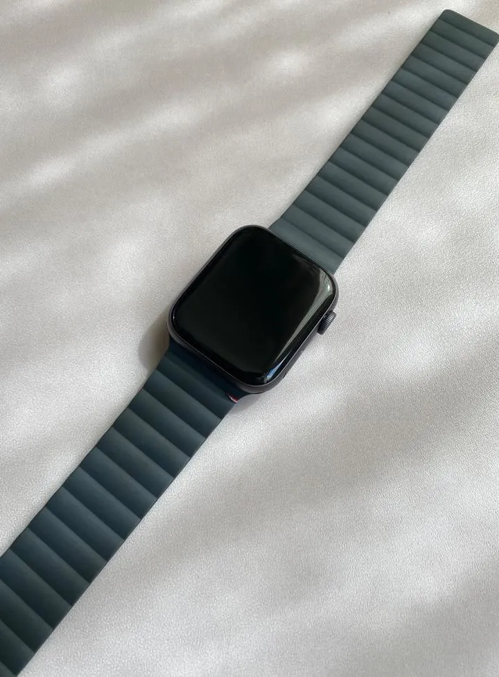 Decoded - Silicone Magnetic Traction Strap Lite 38/40mm Charcoal