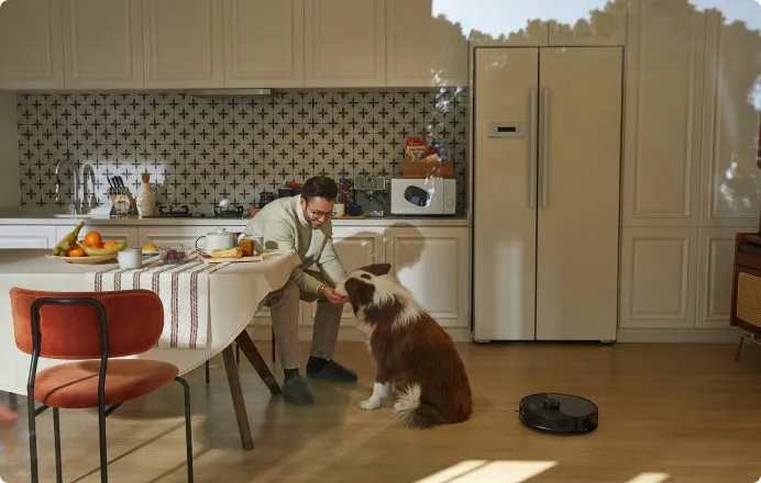 Roborock S8 MaxV Ultra - robot vacuum cleaner, Black