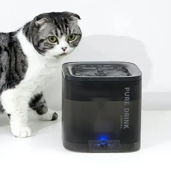 PETKIT Eversweet SOLO SE automaattinen lemmikkiel&auml;inten -juomavesiautomaatti, 1,8 L, tummanharmaa