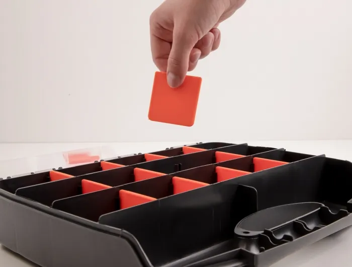Delock Sorting box with 17 compartments 320 x 255 x 60 mm orange / bla