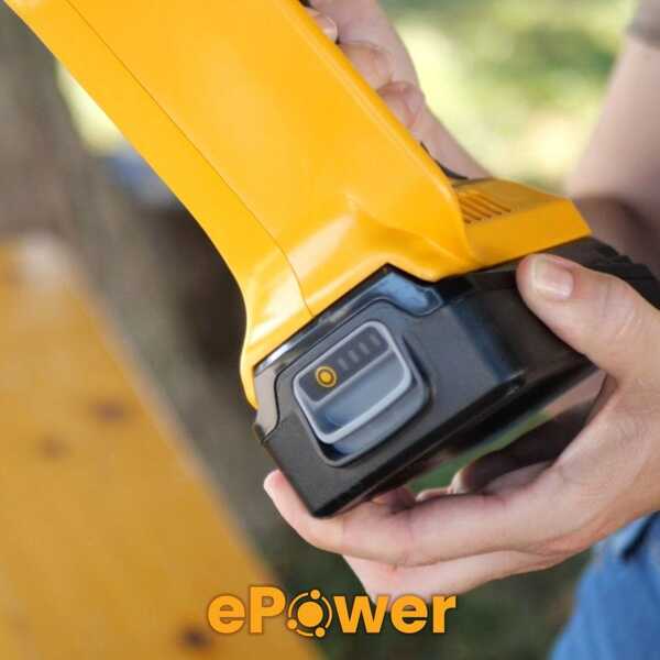 Stiga SP 100e Kit (PR 100e + SC 100e kit) - cordless pole saw + pruning saw