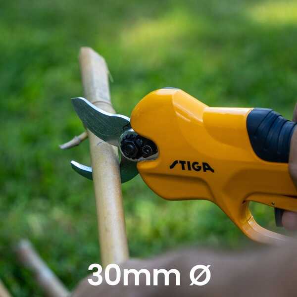 Stiga SP 100e Kit (PR 100e + SC 100e kit) - cordless pole saw + pruning saw